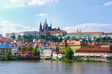 Rolgordijnen View on the Prague gothic Castle above River Vltava © MarinadeArt