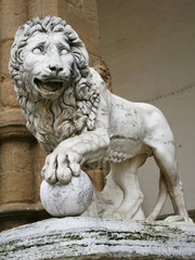 Medici Lion by Flaminio Vacca