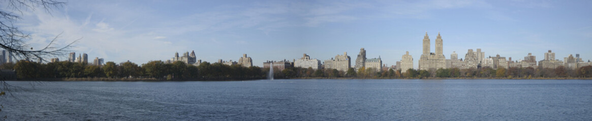 Fototapeta na wymiar Central Park Lake
