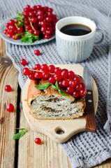 Yeast roll with poppy seeds