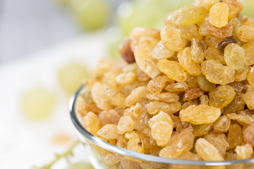 Portion of dried Grapes