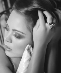 Obraz premium woman with makeup and with jewelry precious decorations.