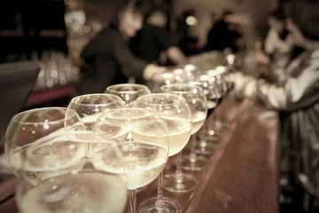 Fototapeten Wineglasses on bar counter © Kondor83