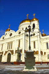 Fototapeta na wymiar winter. Cathedral of Christ the Savior in Moscow, Russia
