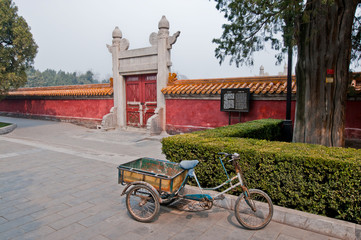 Fototapeta na wymiar Temple of Earth in Beijing, China