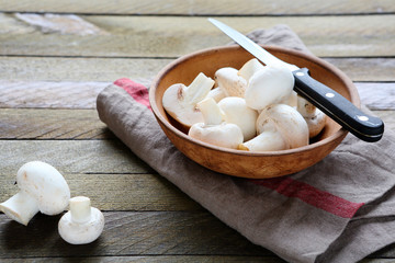 champignons in a bowl