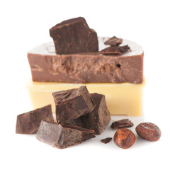 Cocoa beans, organic cocoa butter (oil) , chocolate