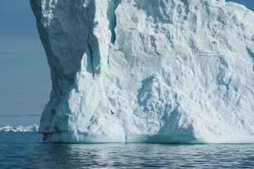 Gordijnen Big iceberg floating in Disko bay, North Greenland © ykumsri