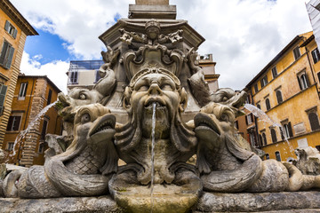 Fototapeta na wymiar Fountain in Piazza della Rotonda