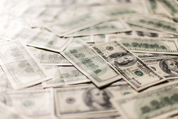 Dollar $ auf einem Tisch