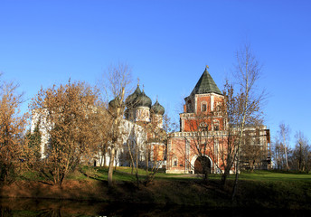 Fototapeta na wymiar Church of the Intercession of the Holy Virgin in Izmailovo