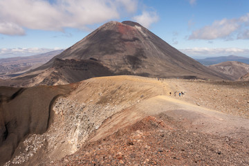 tourists on Tongariro Alpine Crossing