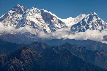 Fototapeta na wymiar Clouds around Annapurna