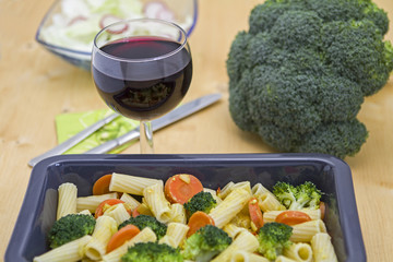 Tortiglione mit Broccoli  in Knoblauchrahm