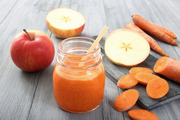 succo di frutta carote e mele