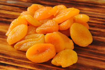 Dried peaches