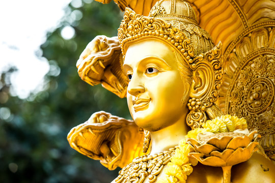 wisnu statue in huai tueng thao reservoir park, chiangmai , Thai