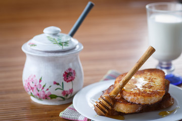 sweet toast with honey