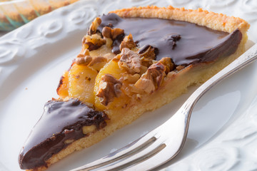 pears chocolate tart