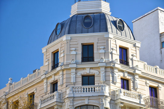 Edificios de Madrid con torre&oacute;n, arquitectura con estilo