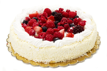 Torta alla panna con frutti di bosco
