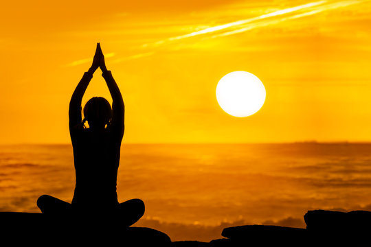 yoga sunset 2