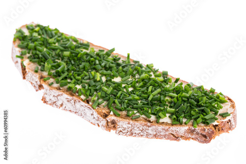 &amp;quot;Schnittlauchbrot auf weißem Hintergrund&amp;quot; Stockfotos und lizenzfreie ...