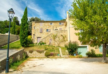 Fototapeta na wymiar Village de Rousset-les-Vignes en Provence