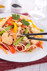 fried noodles with vegetable and meat