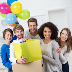 existenzgründer ziehen in eigenes büro