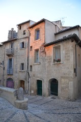 Fototapeta na wymiar stary Montpellier