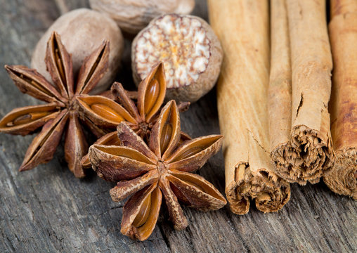 star anise, ceylon cinnamon and nutmeg