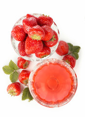 bowl with strawberries and jelly isolated on white background