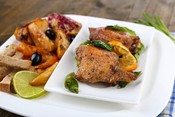 Homemade fried chicken drumsticks with vegetables