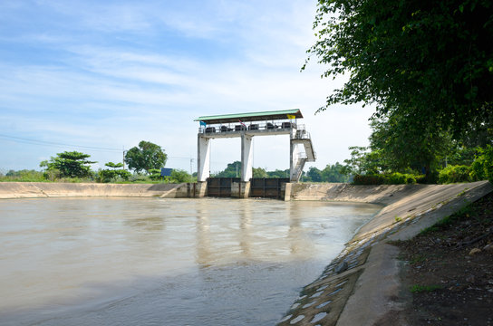 water gate
