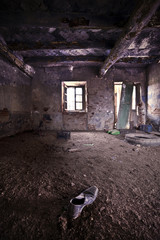 Abandoned room with old shoe