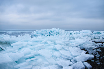 Fototapeta na wymiar lodowate morze.