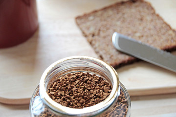 löslicher kaffee mit frühstück