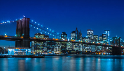 Fototapeta na wymiar Brooklyn Bridge w Nowym Jorku Skyline