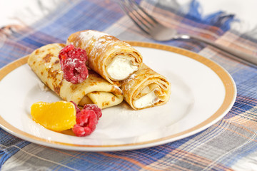 Pancakes with cottage cheese.