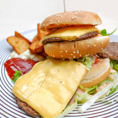 Cheese burger