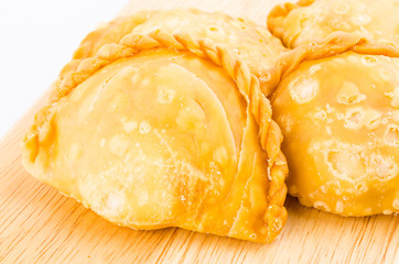 Curry puff