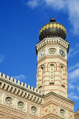 Fototapeta na wymiar Historic synagogue in Budapest