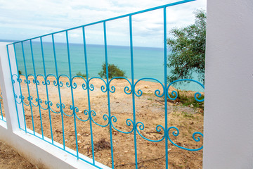 Oriental grating © chris_b_paris