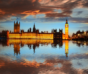 Obraz na płótnie Canvas Big Ben in the evening, London, England