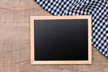 Tafel auf Tisch