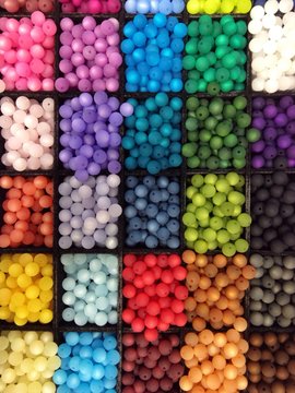 Bunte Perlen f&uuml;r Schmuck