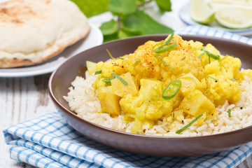 vegetable curry with cauliflower and rice