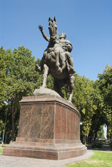 Fototapeta na wymiar Statue de Tamerlan, Tachkent, Ouzbekistan