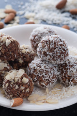 Almond/Coconut Cocoa Balls